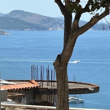 Sana Apartment Sarandë Esterno foto