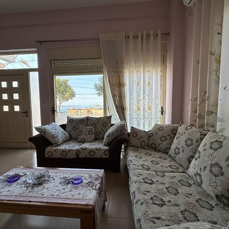 Sana Apartment Sarandë Esterno foto