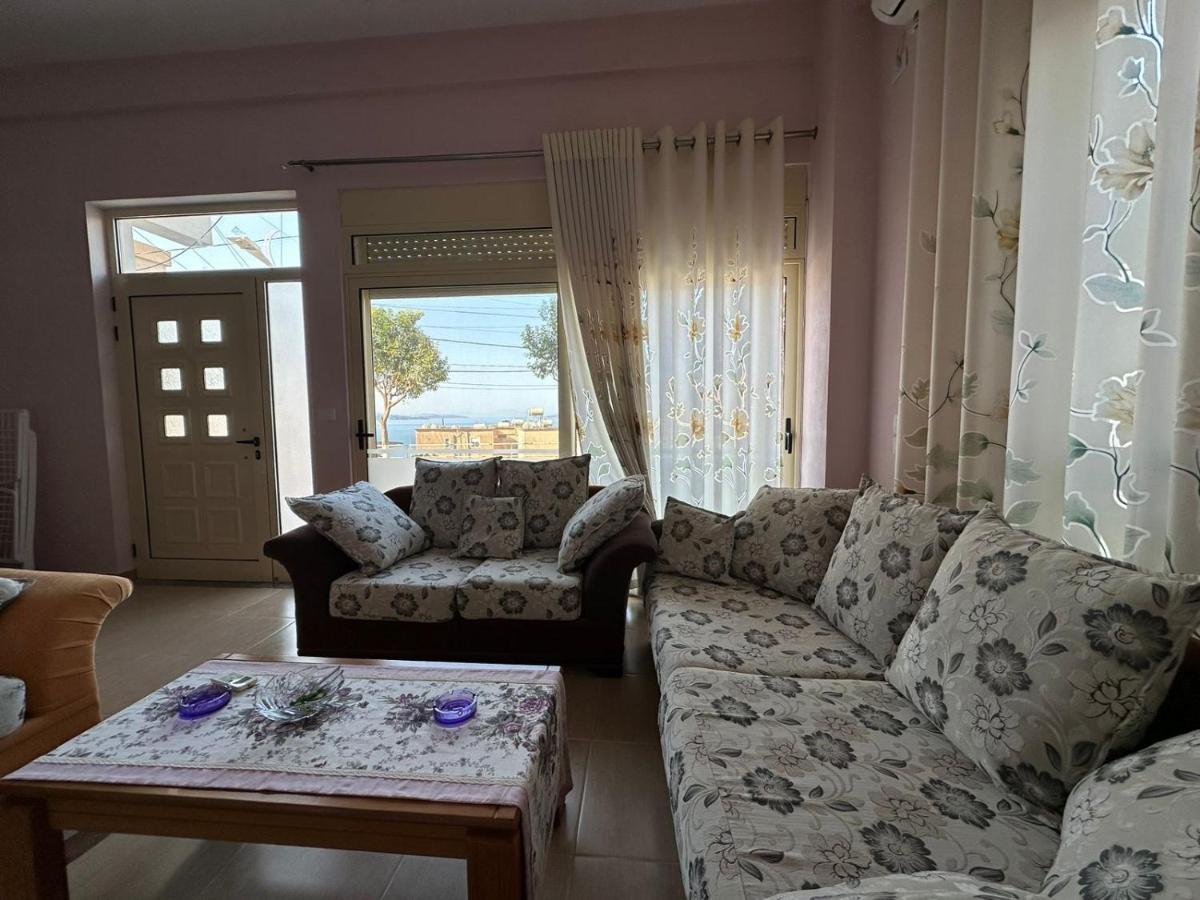 Sana Apartment Sarandë Esterno foto